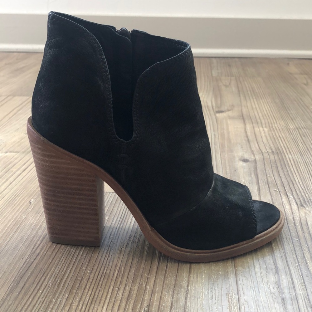 NWOT Vince Camuto High-heel Sandals - Picture 6 of 7